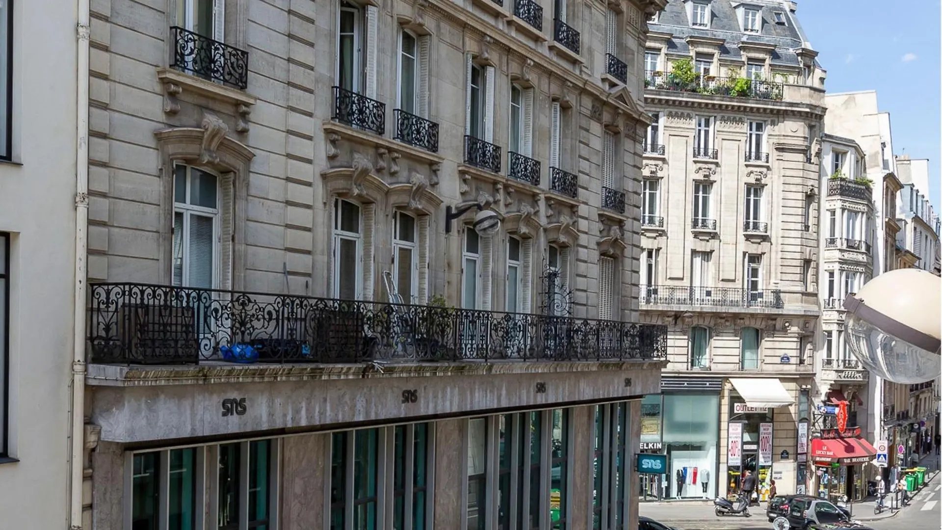 Apartment Merveil - Luxury Suite - Louvre - Aboukir III Paris France